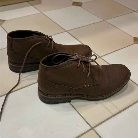 Boy’s Brown Leather Shoes - Picture 3 of 7